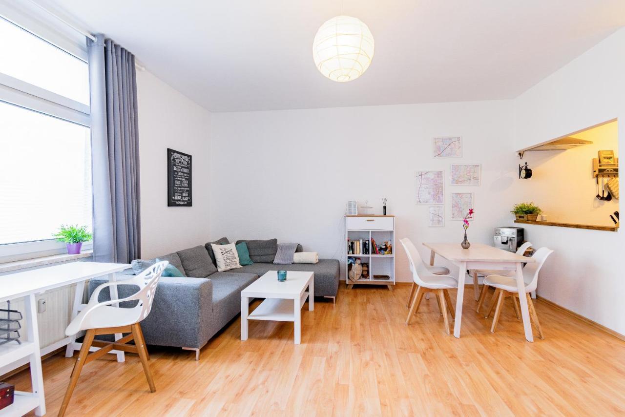 Helle Wohnung In Top-Lage, Hasselbachplatz - Altstadt, W-Lan, 4 Schlafplaetze Magdeburg Zewnętrze zdjęcie